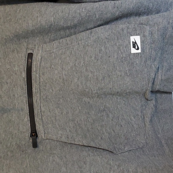 Nike gray sweatshirt with kangaroo pocket and extra zipper pocket XS - Picture 2 of 13